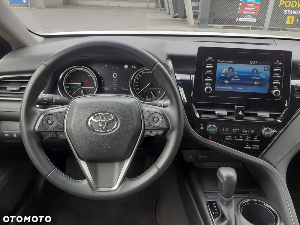Toyota Camry - 9