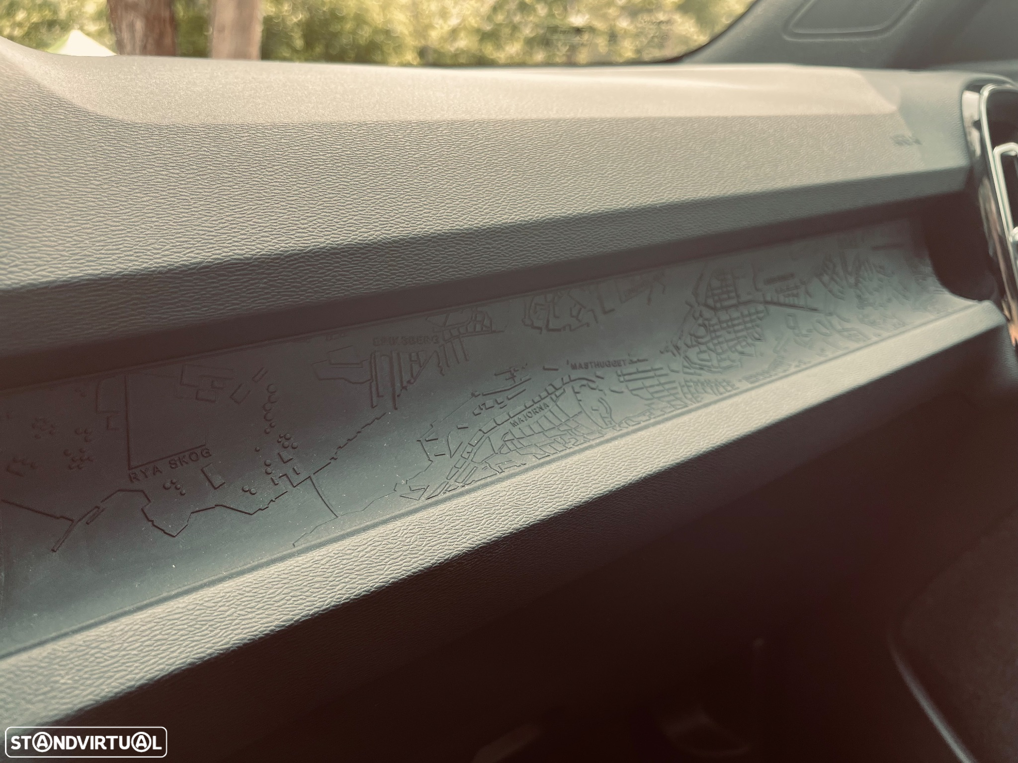 Volvo XC 40 Recharge 69 kWh Single Motor Core - 44