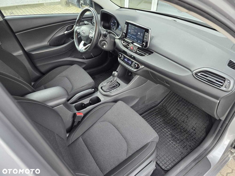 Hyundai i30 1.0 T-GDI Smart DCT - 11