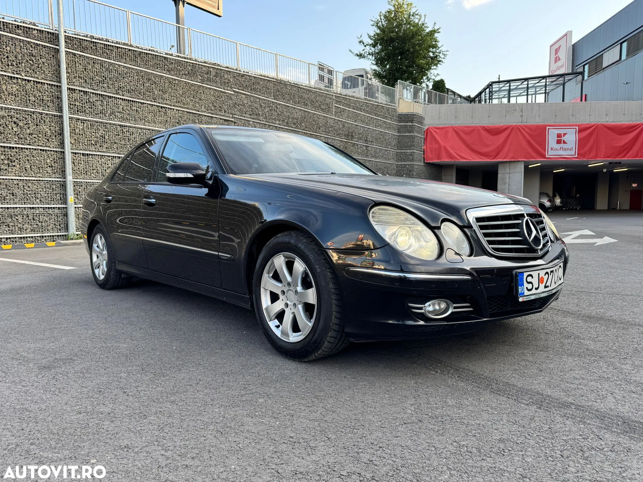 Mercedes-Benz E - 2