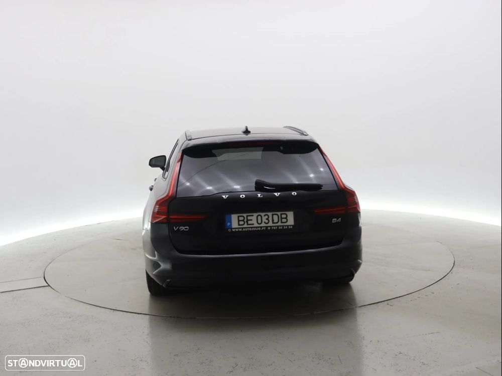 Volvo V90 2.0 B4 Plus Dark - 5