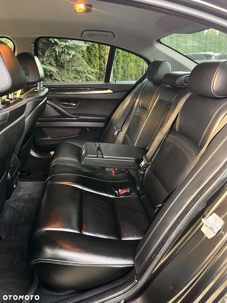 BMW Seria 5 520d xDrive Modern Line - 23