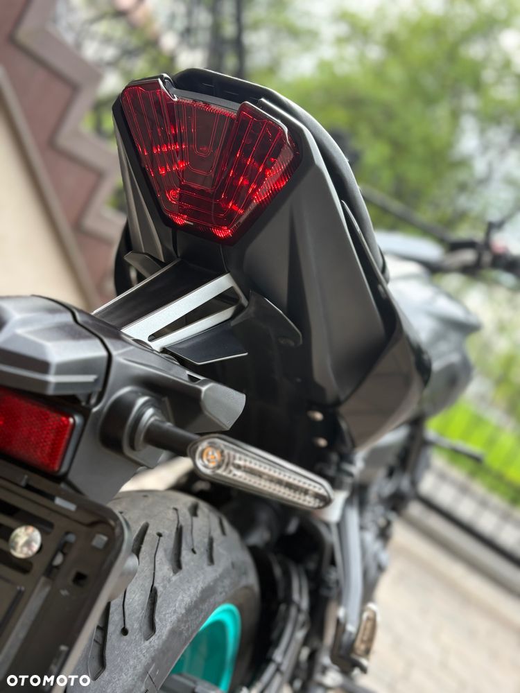 Yamaha MT - 11