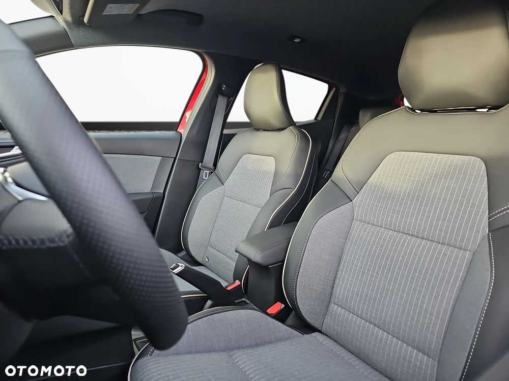 Renault Clio TCe 90 TECHNO - 12