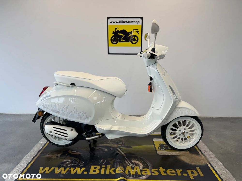 Piaggio Vespa - 1