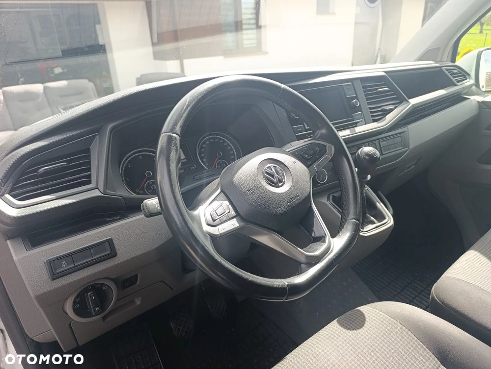 Volkswagen Transporter - 9
