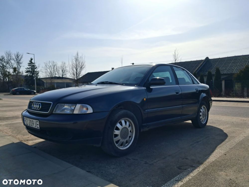 Audi A4 Limousine - 2