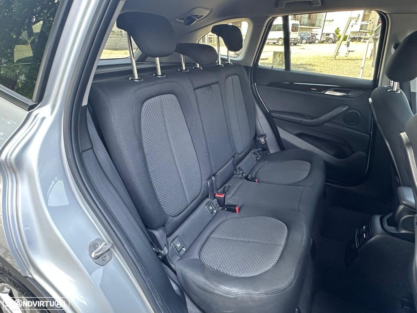 BMW X1 16 d sDrive Advantage - 32
