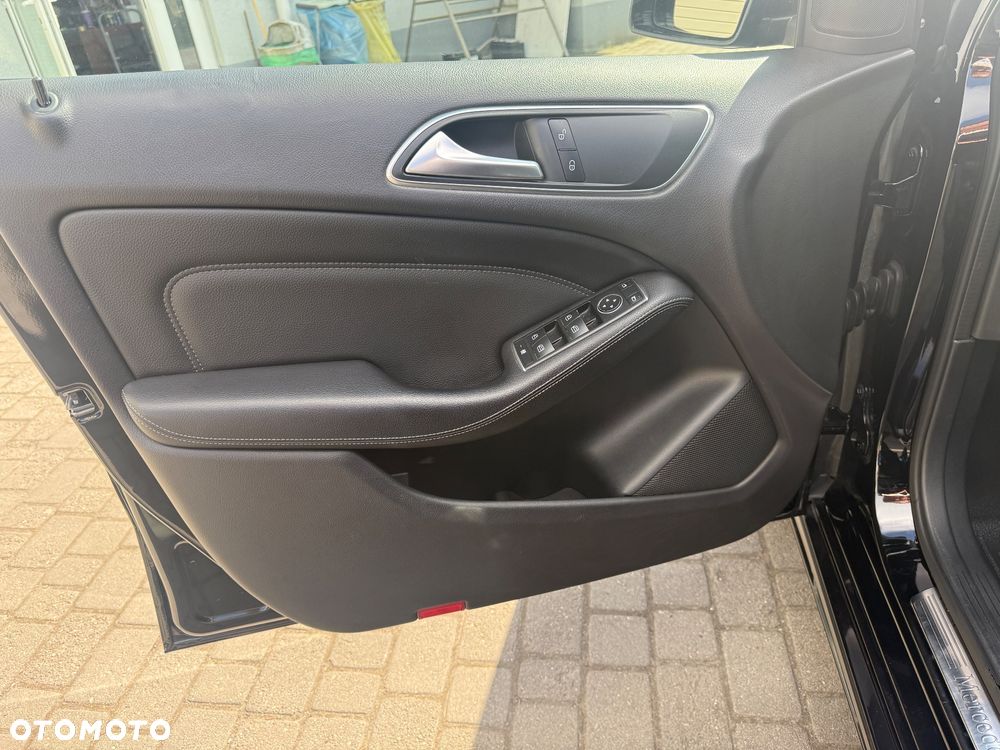 Mercedes-Benz Klasa B 200 d 7G-DCT Edition - 16