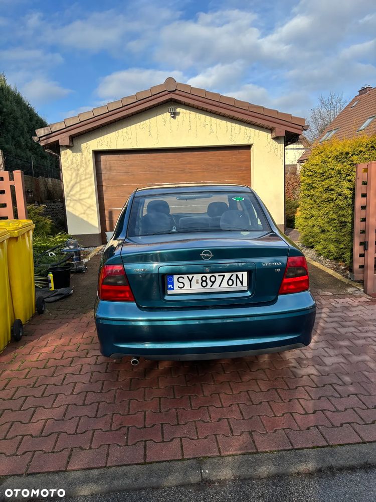 Opel Vectra 1.8 Base - 2