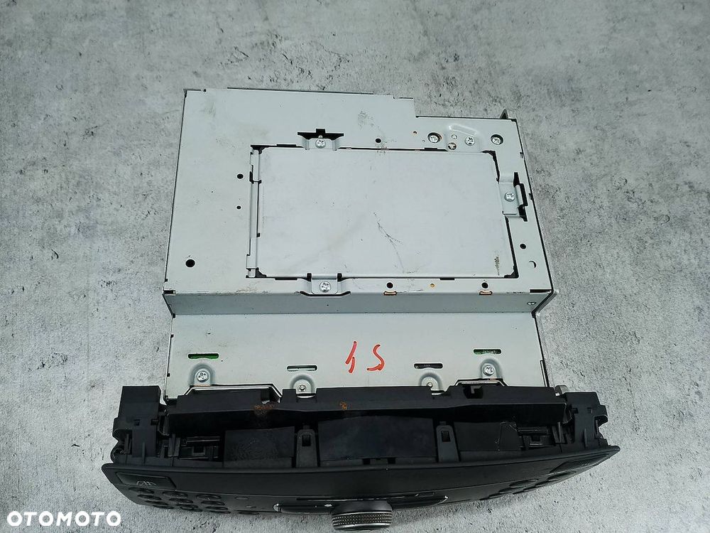 RADIO CD NAVI MERCEDES-BENZ KLASA C W204 A2049062800  A2048706789 - 9