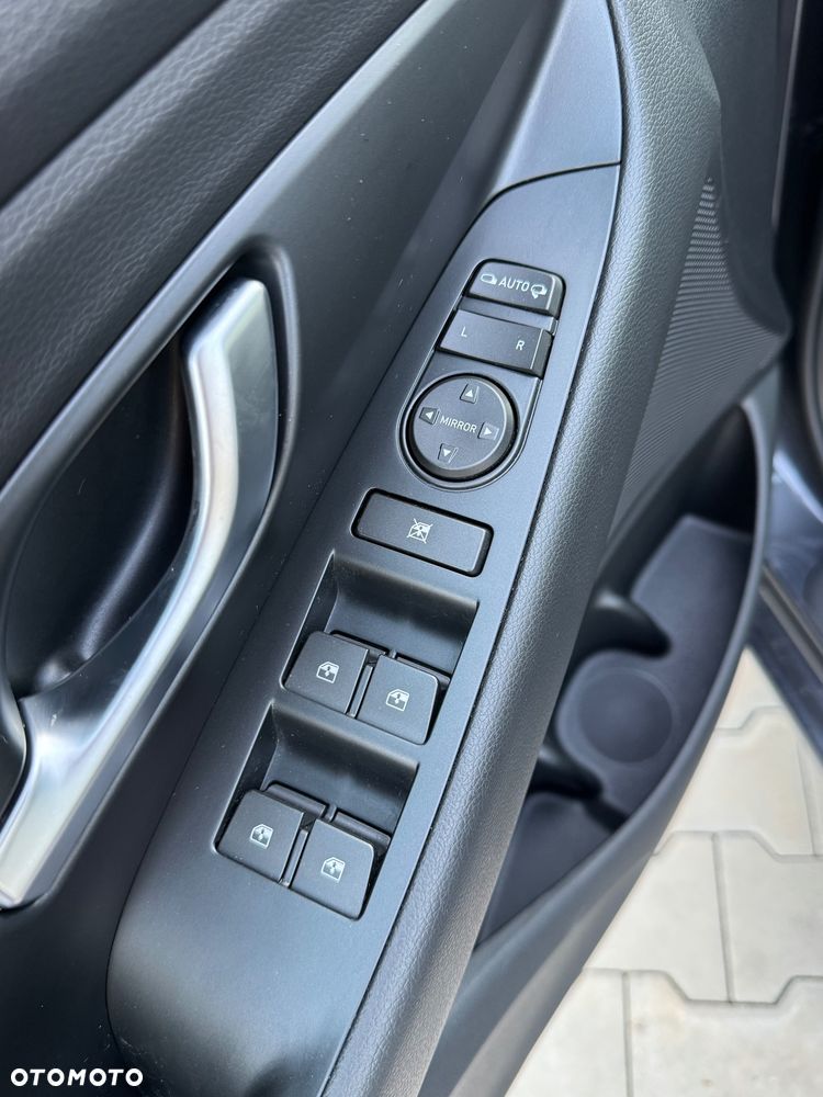 Hyundai i30 1.6 D Comfort - 23