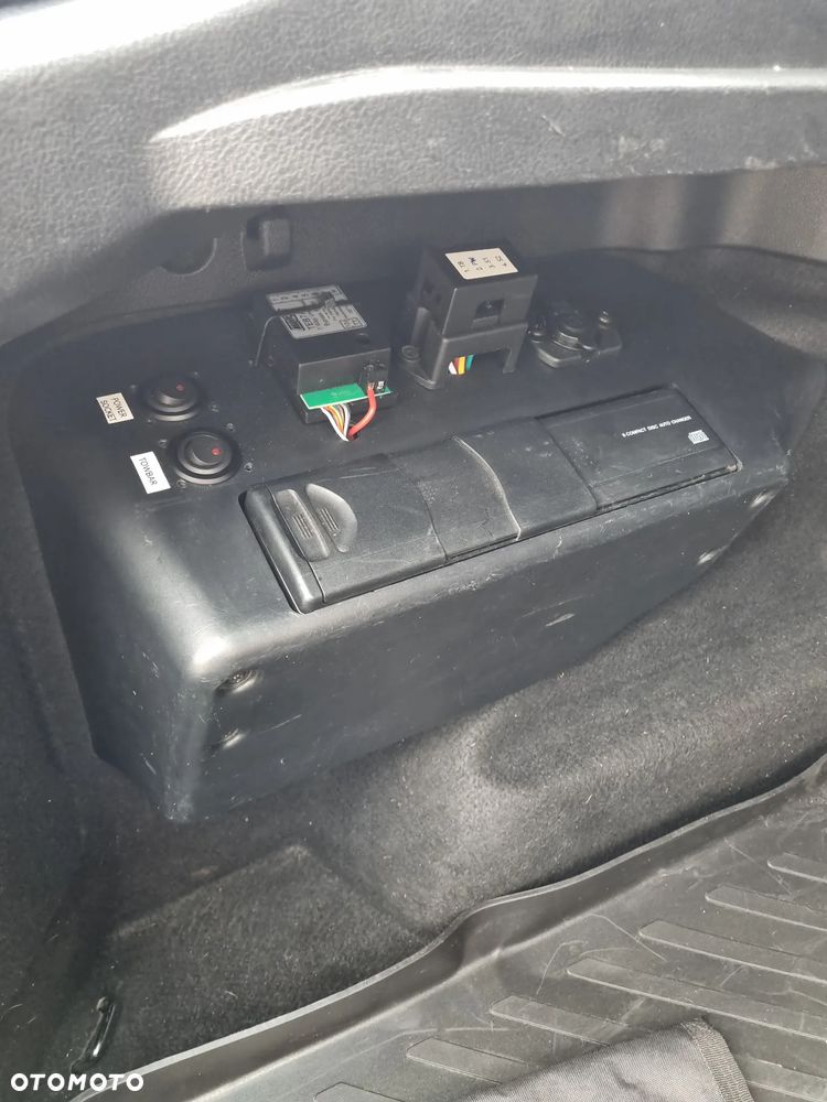Ford Mondeo - 12