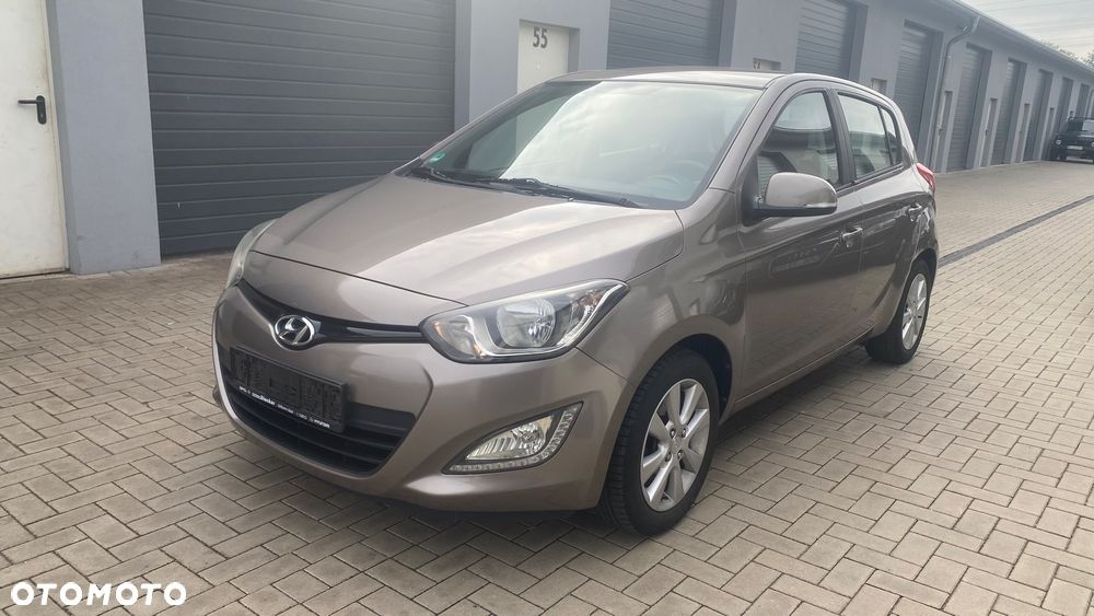 Hyundai i20 - 12