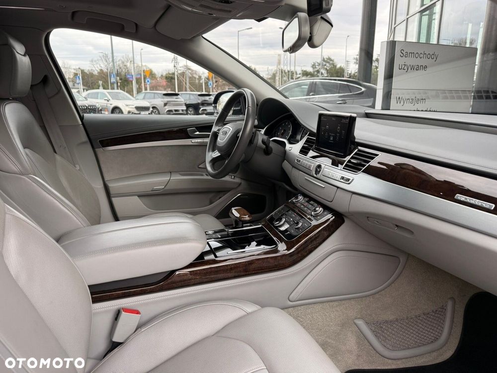 Audi A8 - 13