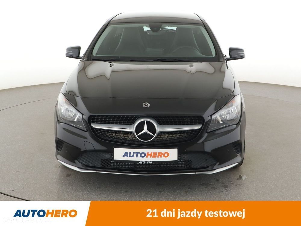 Mercedes-Benz CLA - 9