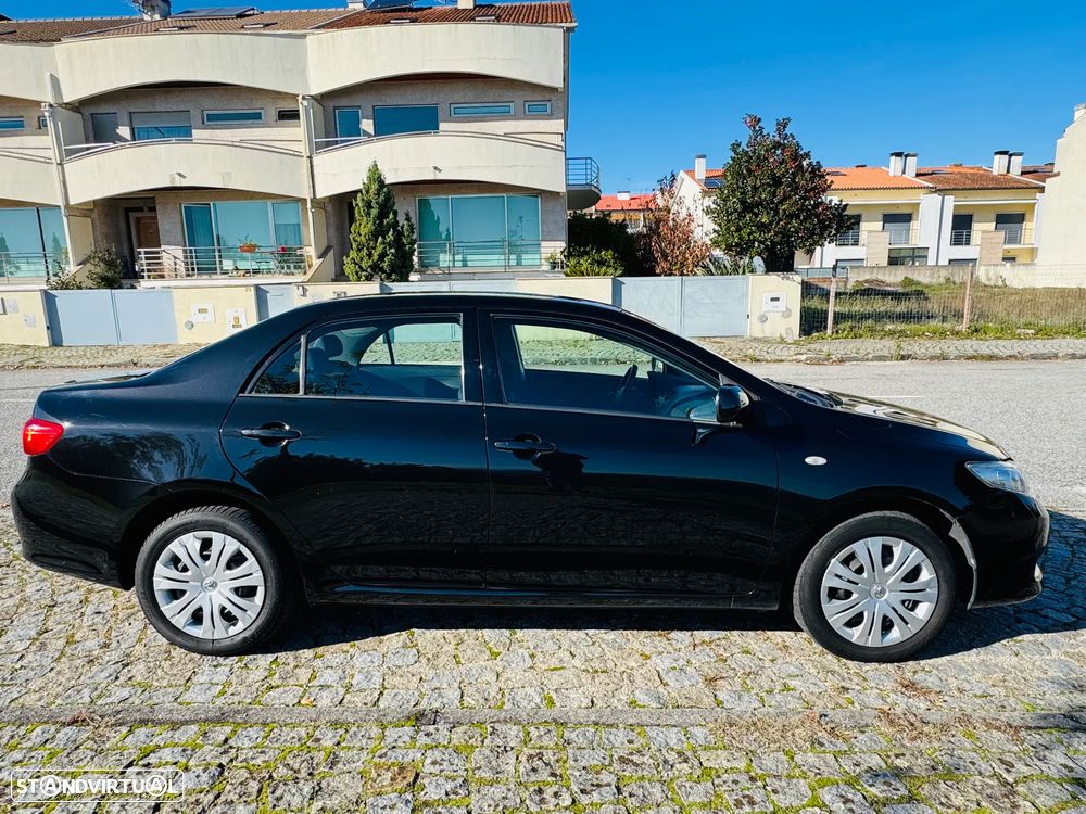 Toyota Corolla 1.4 D-4D Premium Pack - 4