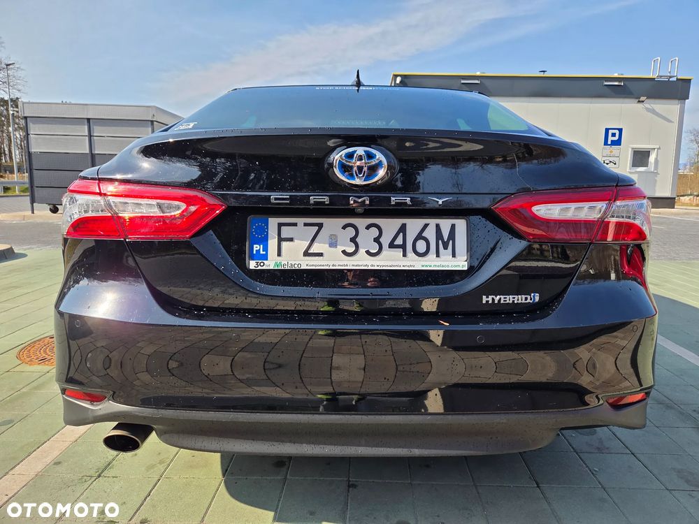 Toyota Camry 2.5 Hybrid Executive CVT - 6