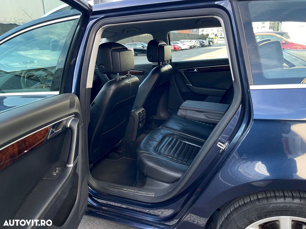 Volkswagen Passat Variant 2.0 TDI 4Motion DPF DSG Highline - 12