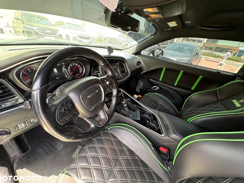 Dodge Challenger 5.7 R/T - 9