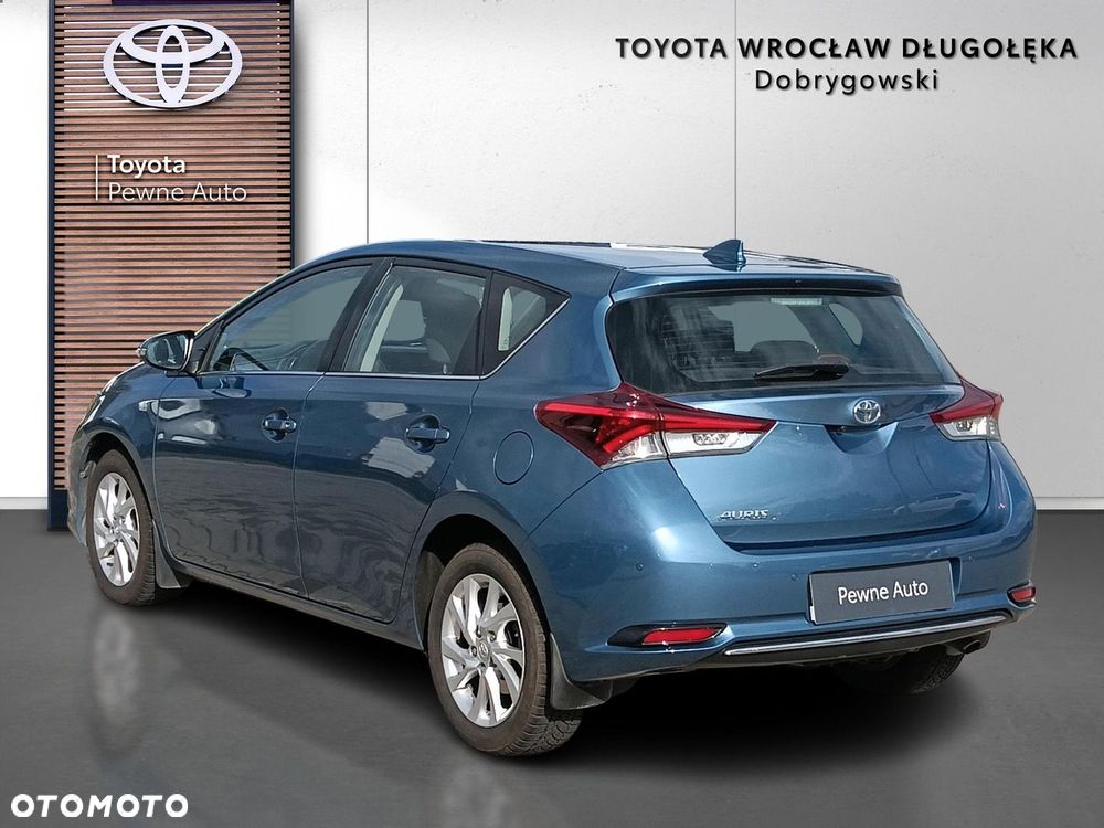 Toyota Auris - 4