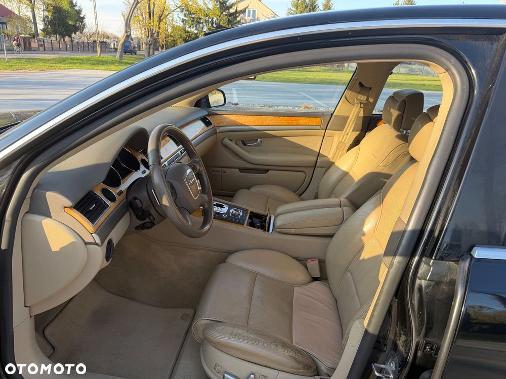 Audi A8 4.2 FSI L Quattro - 11