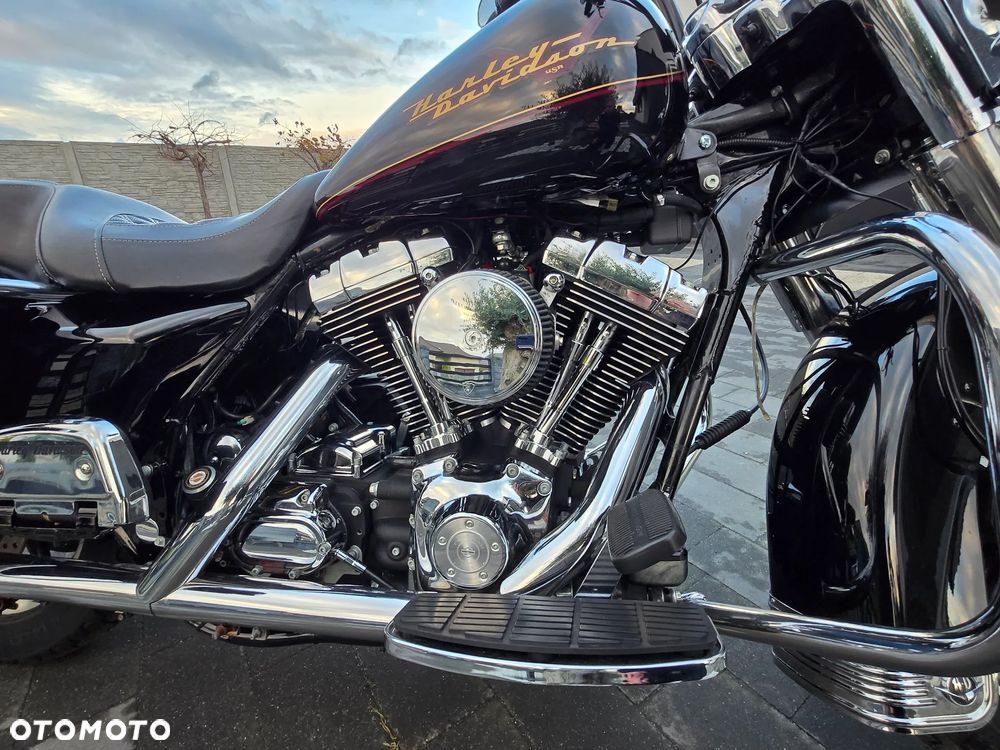 Harley-Davidson Touring Road King - 16