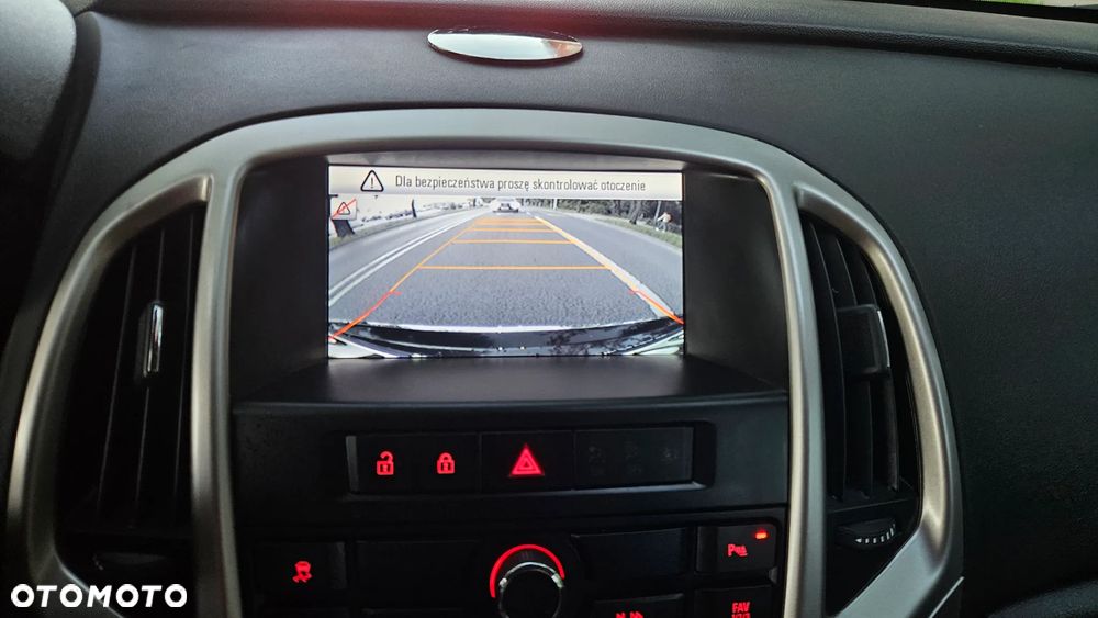 Opel Astra 1.4 Turbo 150 Jahre - 32