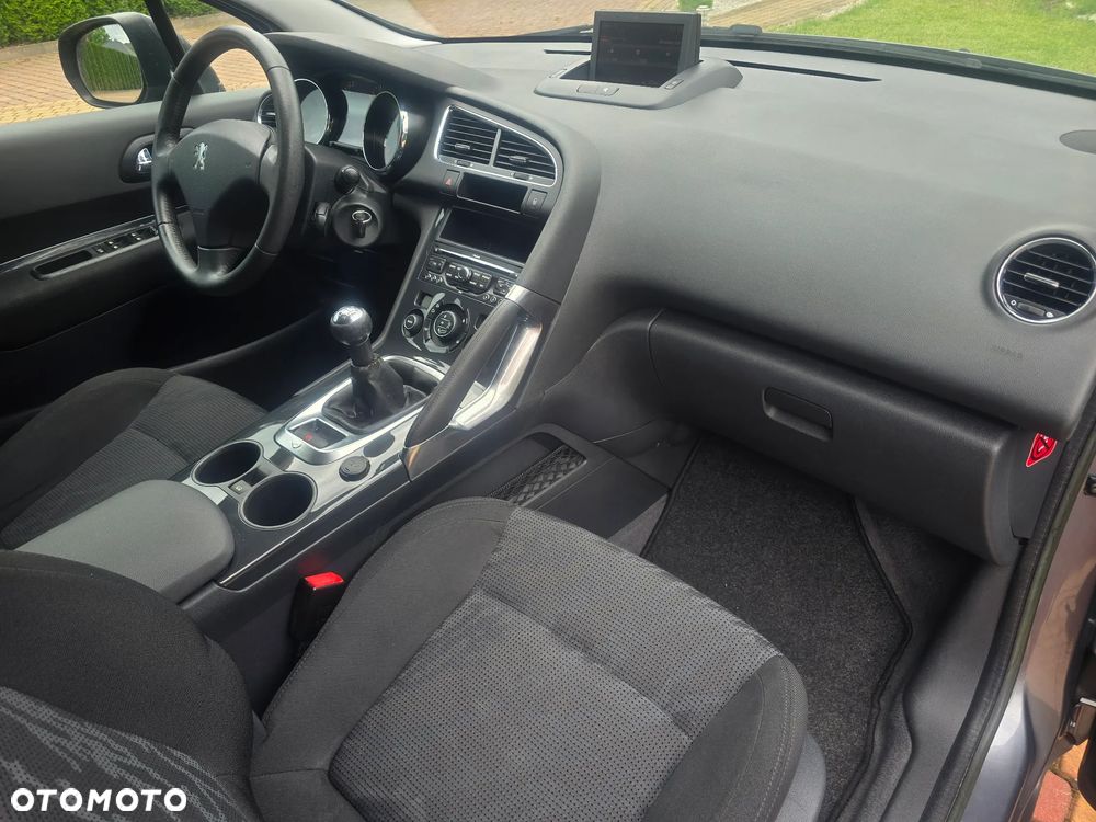 Peugeot 3008 1.6 Premium - 14