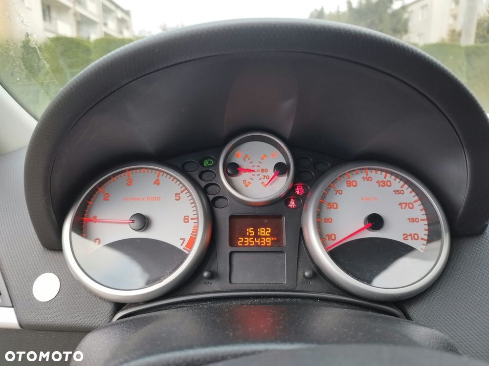 Peugeot 207 - 9