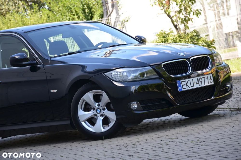 BMW Seria 3 320d Efficient Dynamics - 17