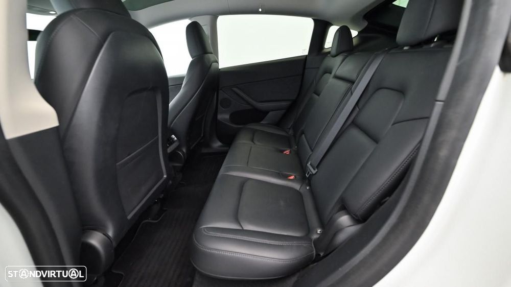 Tesla Model Y Standard - 4