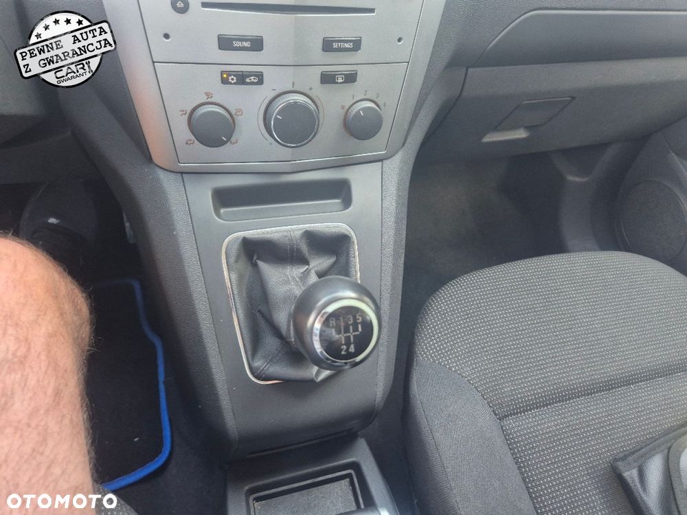 Opel Zafira - 22