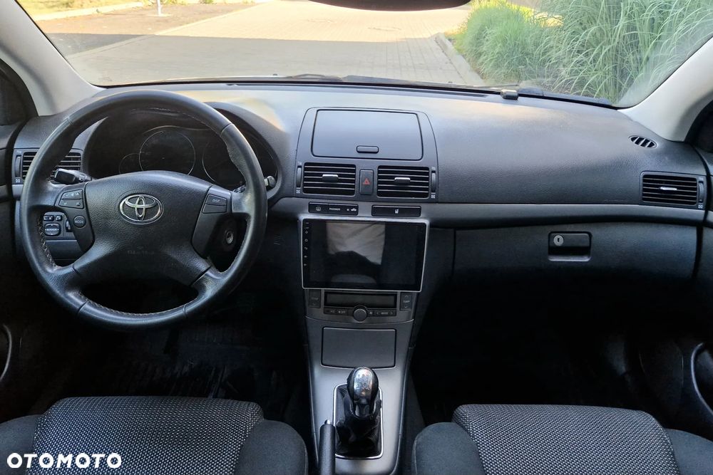 Toyota Avensis 1.8 VVT-i - 8