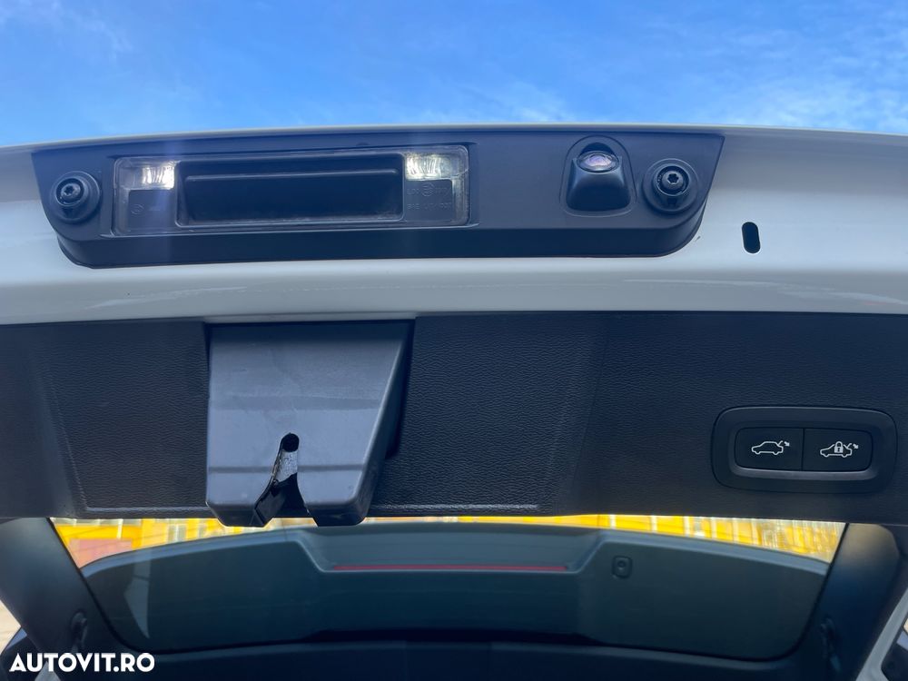 Volvo XC 40 D3 R-Design - 11