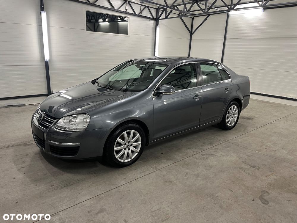 Volkswagen Jetta 1.9 TDI DPF Comfortline - 2