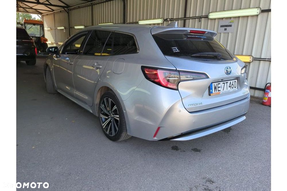 Toyota Corolla - 4