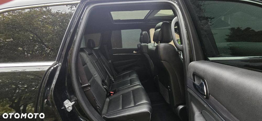 Jeep Grand Cherokee - 15