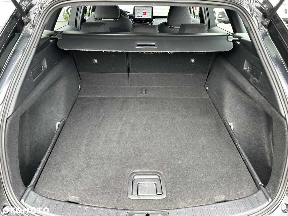 Toyota Corolla 1.8 Hybrid Comfort - 23