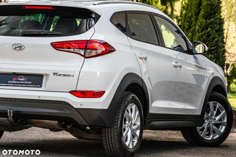 Hyundai Tucson blue 1.7 CRDi 2WD Style - 18