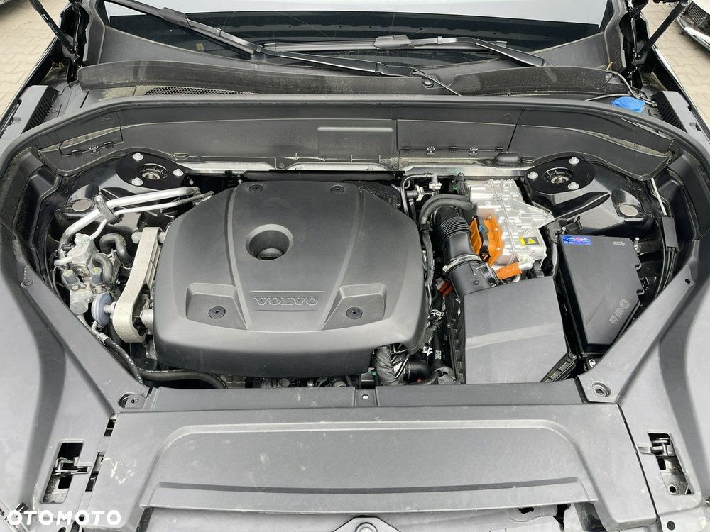 Volvo XC 90 T8 AWD Ultra Black Edition - 17