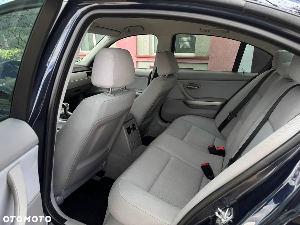 BMW Seria 3 320d - 18