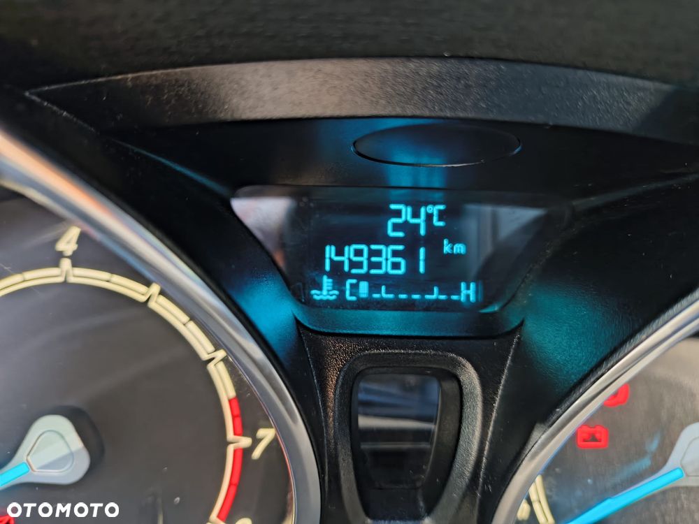 Ford Fiesta - 9
