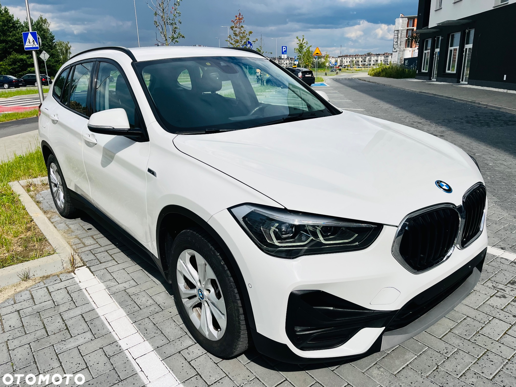 BMW X1 xDrive25e Sport Line - 3