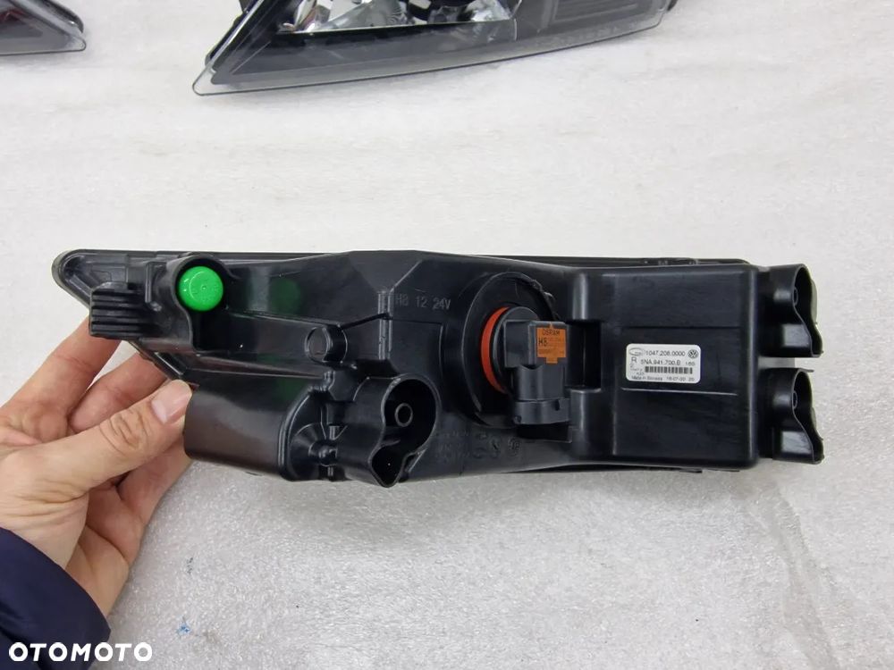 VW TIGUAN II 5NA 15- LEWY / PRAWY HALOGEN , NR 5NA941700B / 5NA941699B , NR AUKCJI H4 - 8