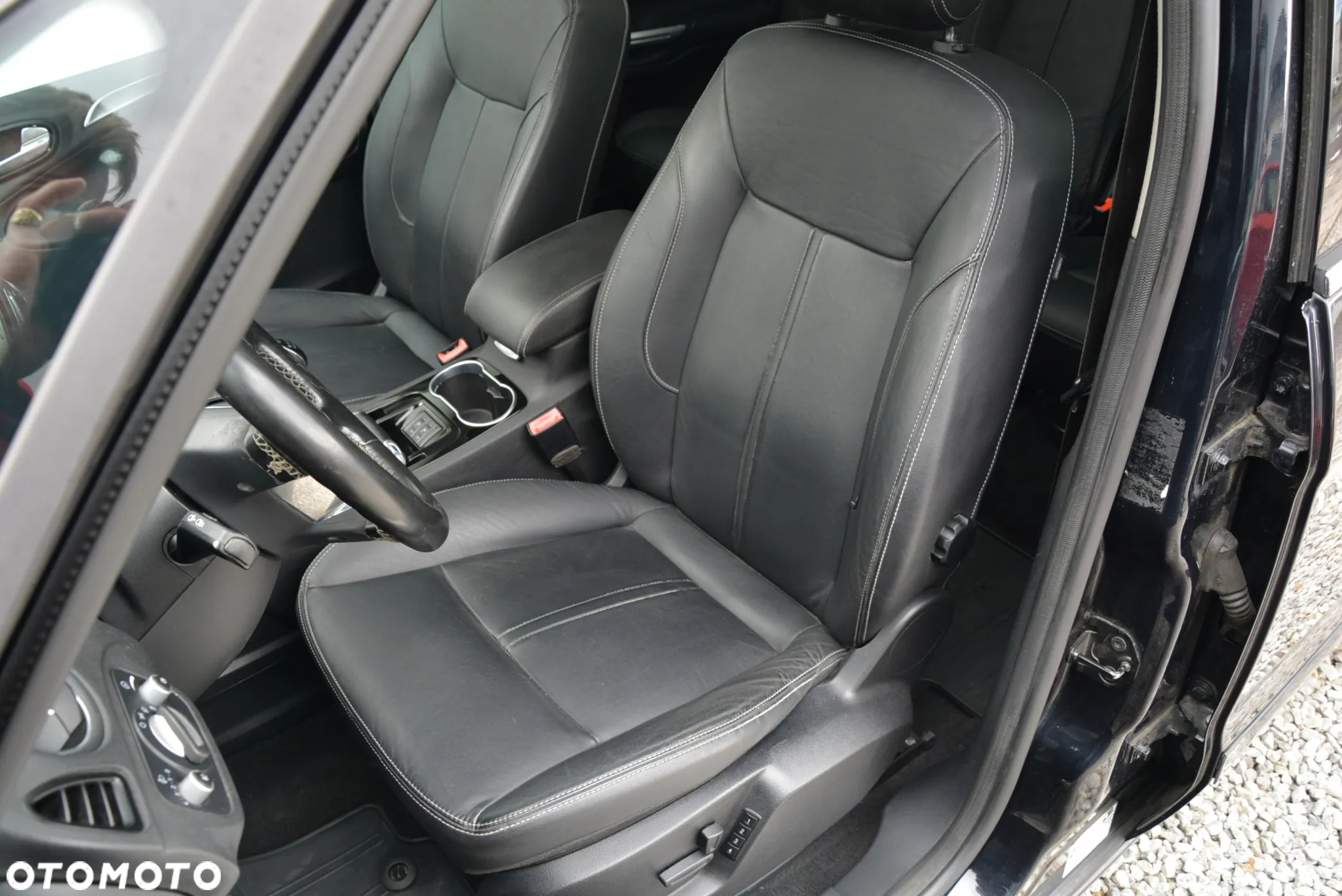 Ford S-Max 2.0 TDCi DPF Titanium - 29