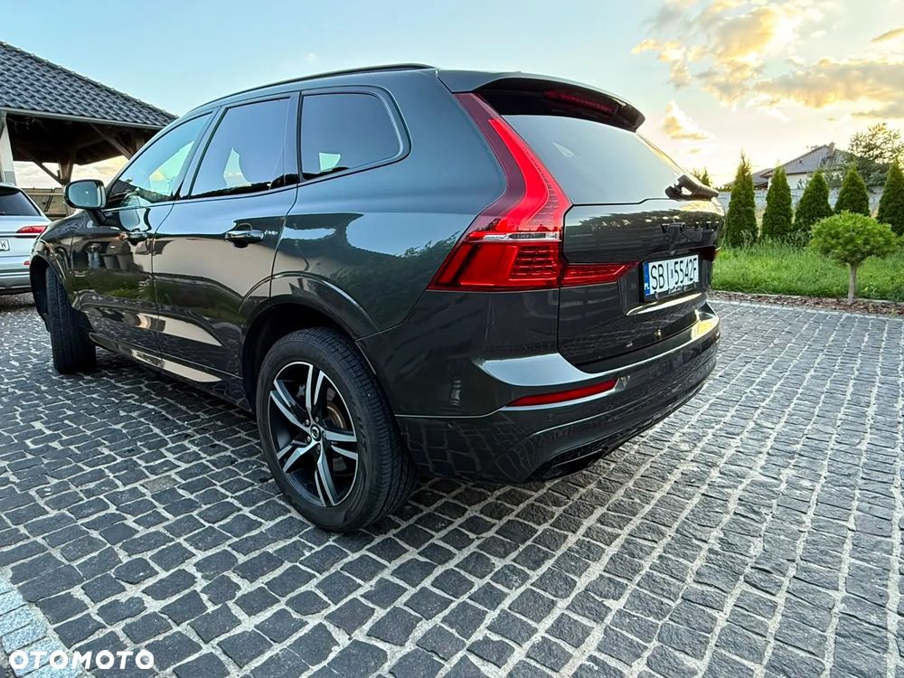 Volvo XC 60 D5 AWD R-Design - 4