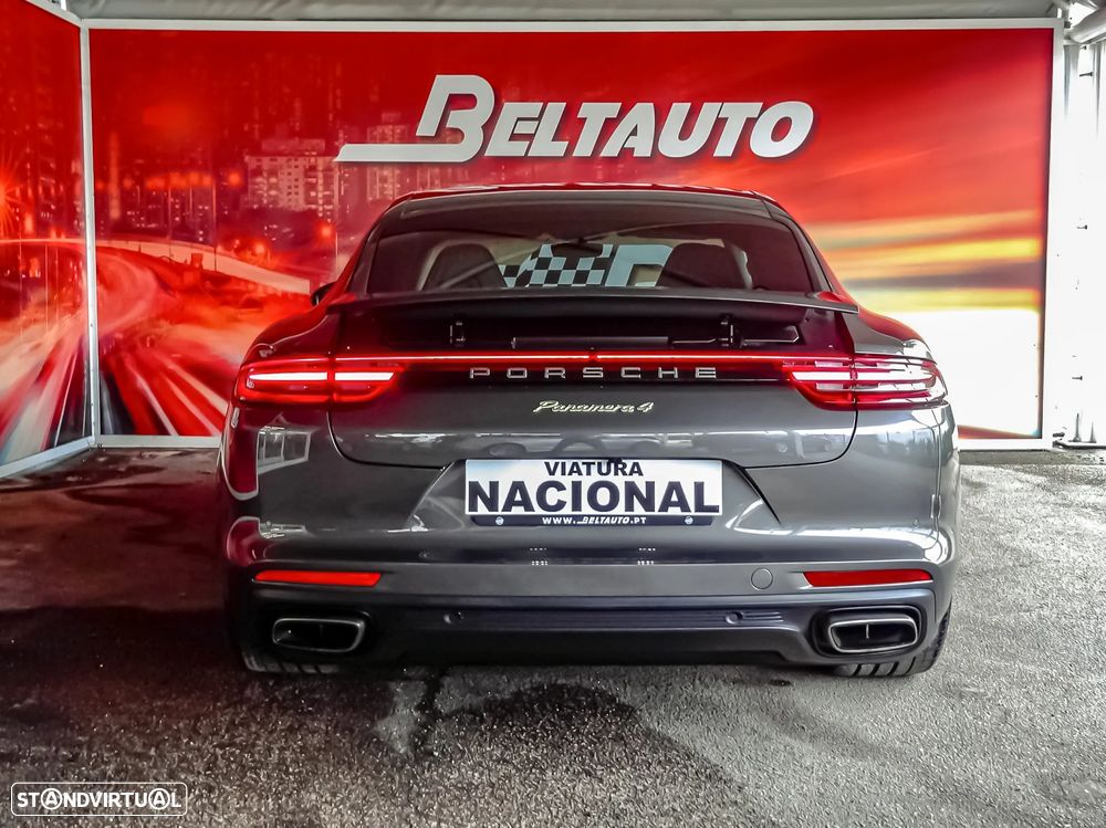 Porsche Panamera 4 E-Hybrid - 6