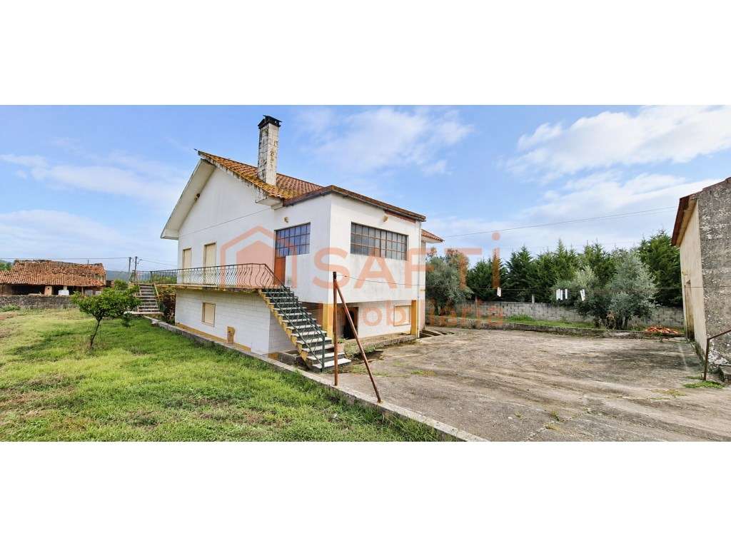 Moradia T5 com 1 Hectare de Terreno em Calçada de Ceras - F. Zêzere - Grande imagem: 3/20