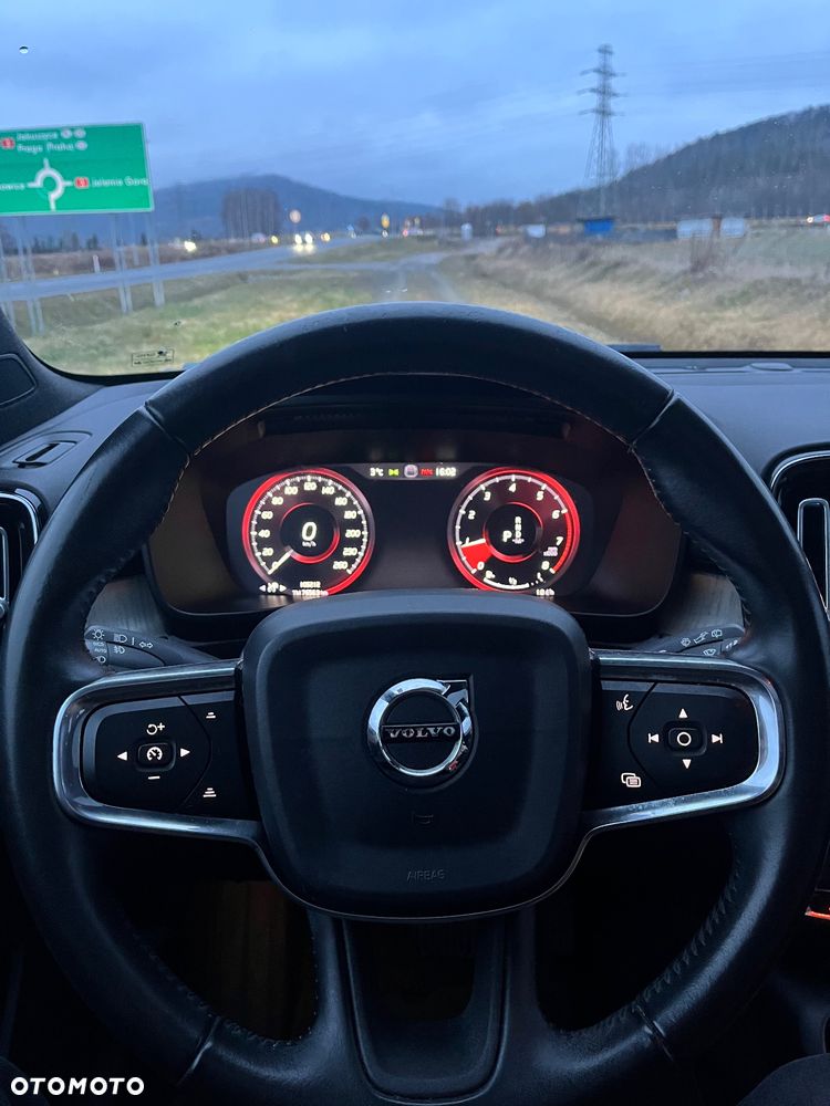 Volvo XC 40 T5 AWD Inscription - 11